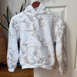 Like new Kids Comfrt hooded sweatshirt